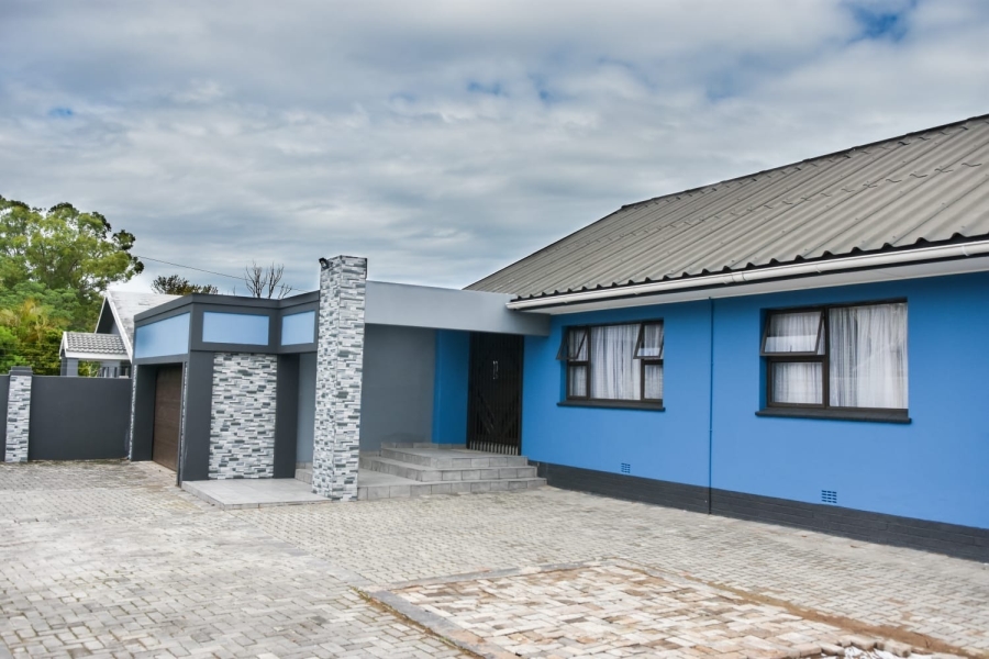 4 Bedroom Property for Sale in Abbotsford Eastern Cape